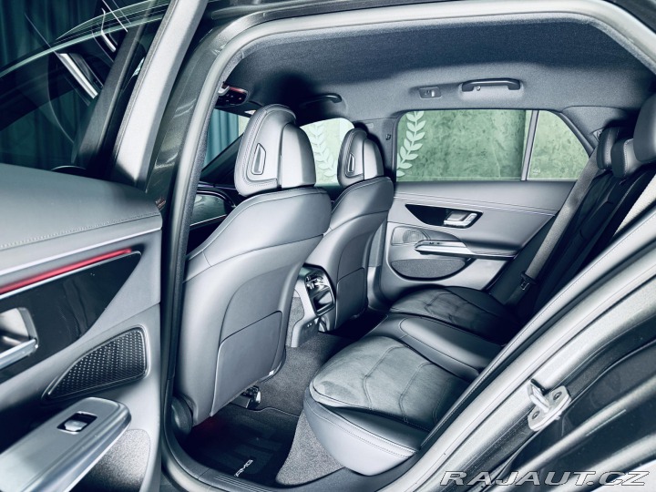Mercedes-Benz E 220d*AMG*360*REZERVACE* 2025