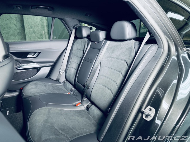 Mercedes-Benz E 220d*AMG*360*TAŽNÉ*ZÁRUKA 2025