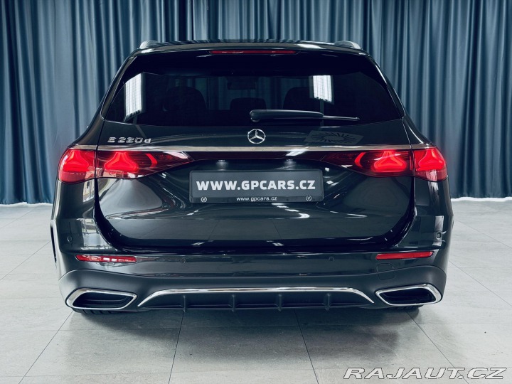 Mercedes-Benz E 220d*AMG*360*REZERVACE* 2025