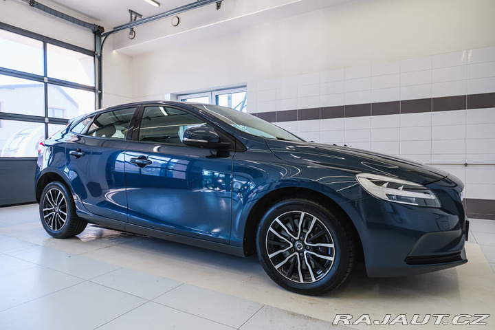 Volvo V40 2.0D2 Momentum 88kW autom 2019