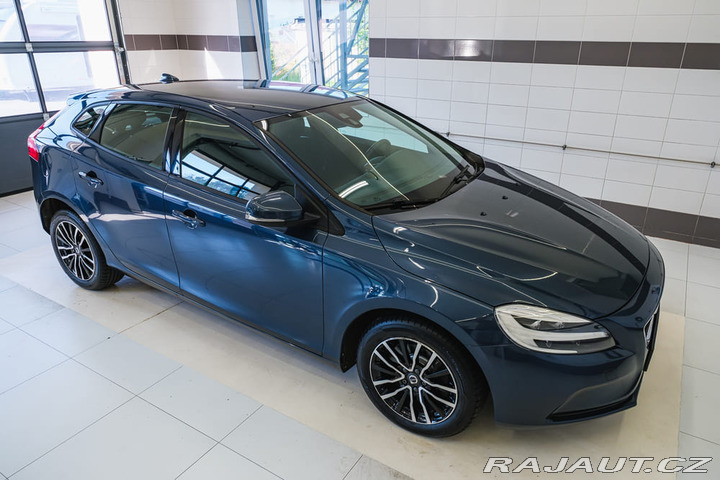 Volvo V40 2.0D2 Momentum 88kW autom 2019