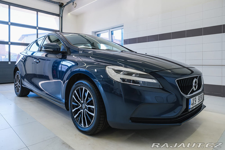 Volvo V40 2.0D2 Momentum 88kW autom 2019