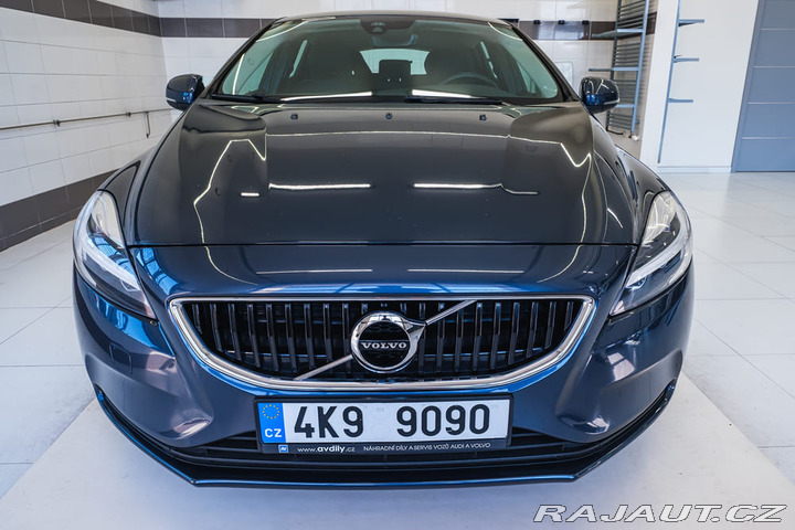 Volvo V40 2.0D2 Momentum 88kW autom 2019