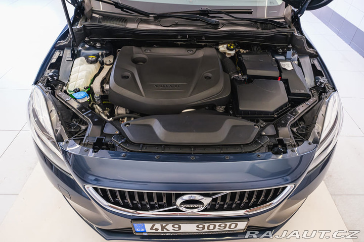 Volvo V40 2.0D2 Momentum 88kW autom 2019