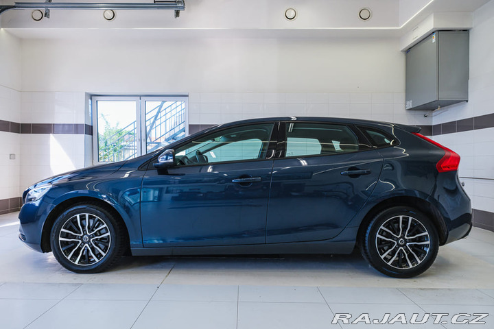 Volvo V40 2.0D2 Momentum 88kW autom 2019