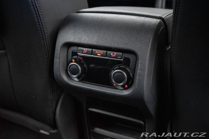 Volkswagen Sharan 2.0 TDI 4x4*DSG*TAŽNÉ*WEB 2021