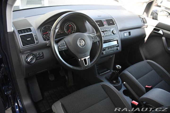 Volkswagen Touran 1.6TDi 77kW TAŽNÉ 2011