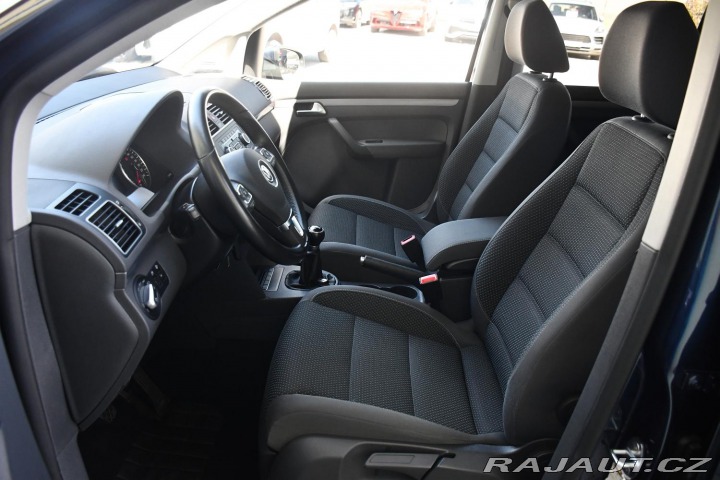 Volkswagen Touran 1.6TDi 77kW TAŽNÉ 2011