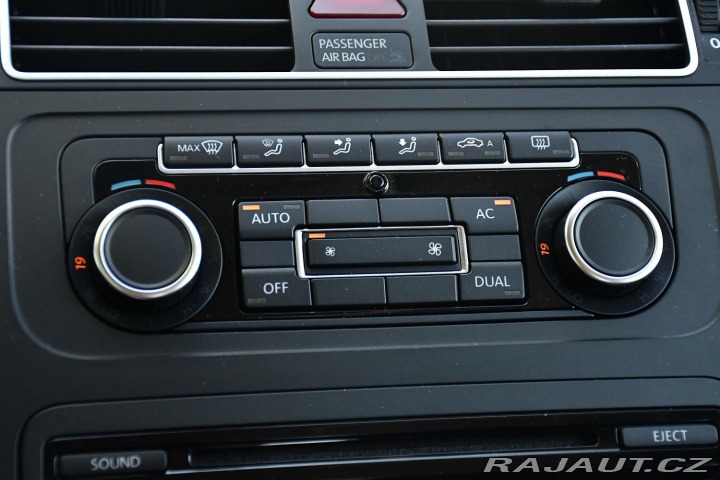Volkswagen Touran 1.6TDi 77kW TAŽNÉ 2011