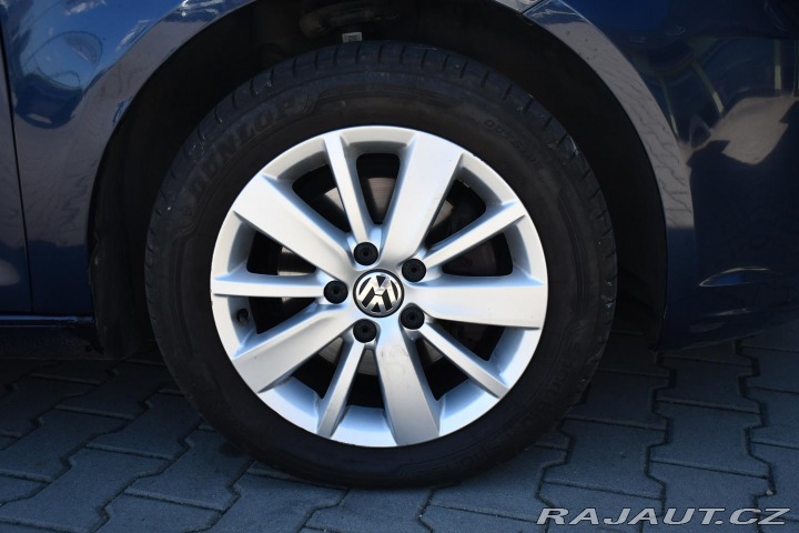 Volkswagen Touran 1.6TDi 77kW TAŽNÉ 2011