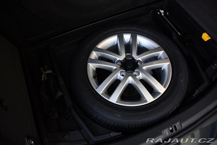 Volkswagen Touran 1.6TDi 77kW TAŽNÉ 2011