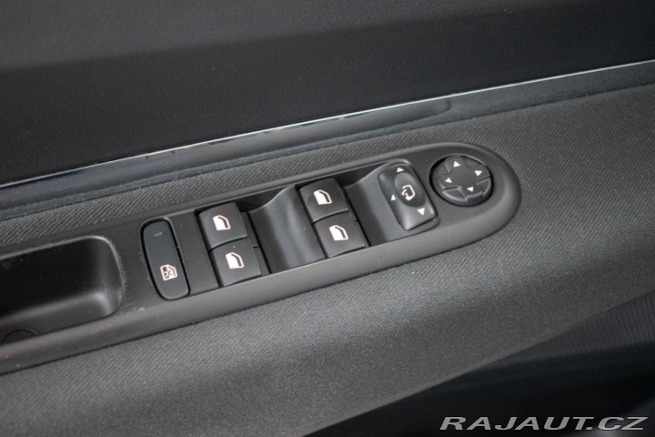 Peugeot 5008 2.0 HDI *REZERVACE* 2016