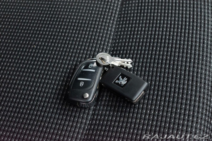 Peugeot 5008 2.0 HDI 2xKOLA*TAŽNÉ*7.MÍ 2016