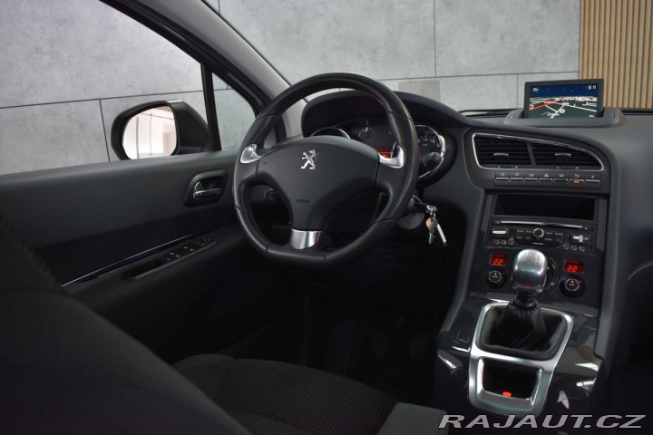 Peugeot 5008 2.0 HDI 2xKOLA*TAŽNÉ*7.MÍ 2016