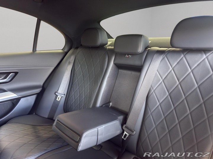 Mercedes-Benz E E 300 de 4MATIC sedan 2025