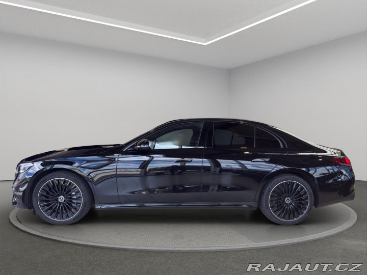 Mercedes-Benz E E 300 de 4MATIC sedan 2025