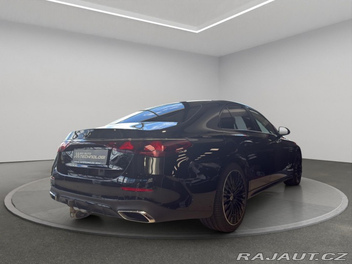 Mercedes-Benz E E 300 de 4MATIC sedan 2025