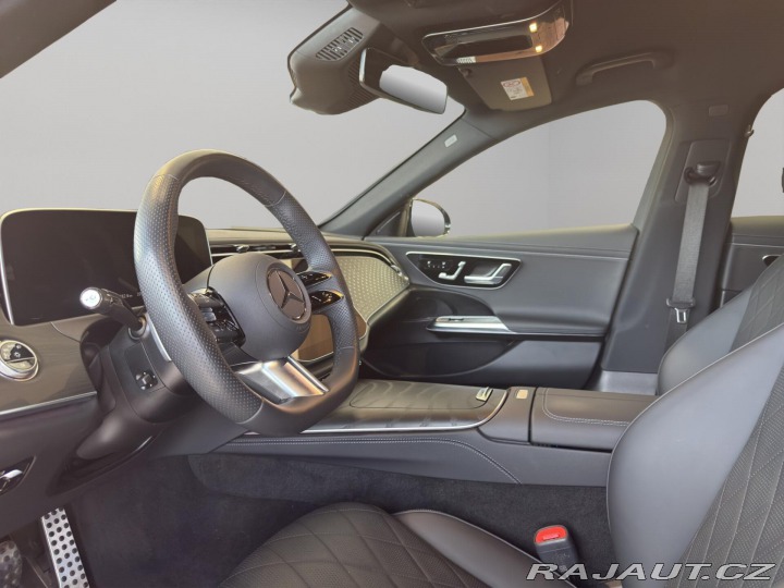 Mercedes-Benz E E 300 de 4MATIC sedan 2025