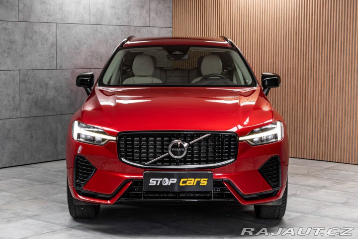 Volvo XC60 B5 184kW DARK PLUS*DPH*ČR 2023