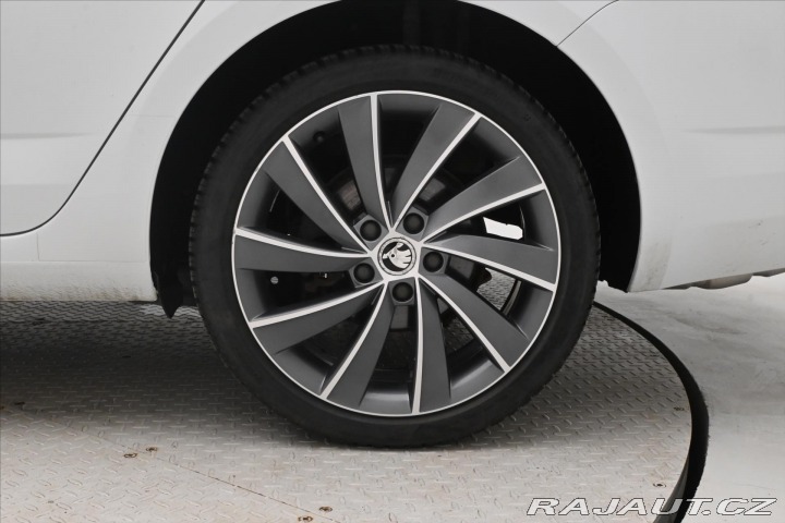 Škoda Octavia 2,0 TDI 135kW L&K DSG 2016