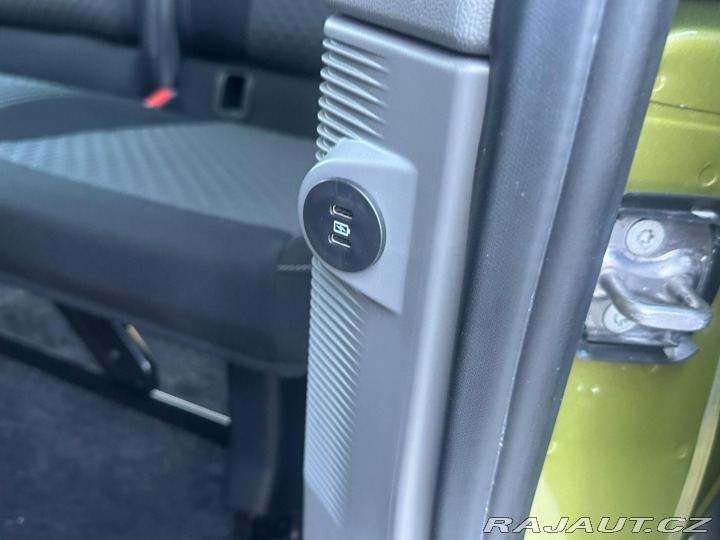 Volkswagen Caravelle 2.0TDi, 110KW, 8. MÍST 2026