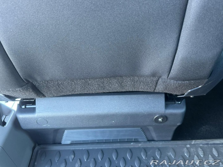 Volkswagen Caravelle 2.0TDi, 110KW, 8. MÍST 2026