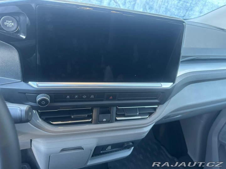 Volkswagen Caravelle 2.0TDi, 110KW, 8. MÍST 2026