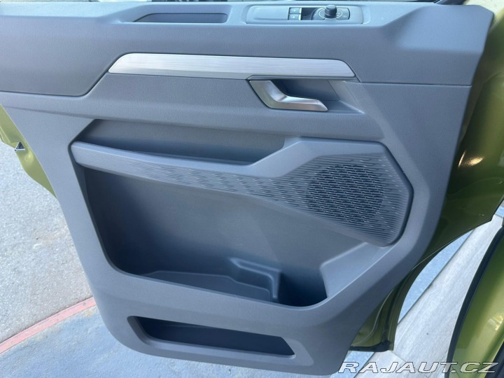 Volkswagen Caravelle 2.0TDi, 110KW, 8. MÍST 2026