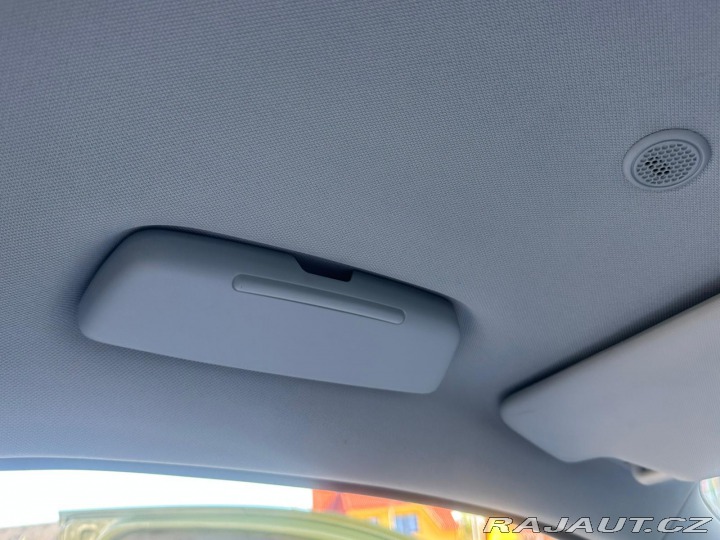 Volkswagen Caravelle 2.0TDi, 110KW, 8. MÍST 2026