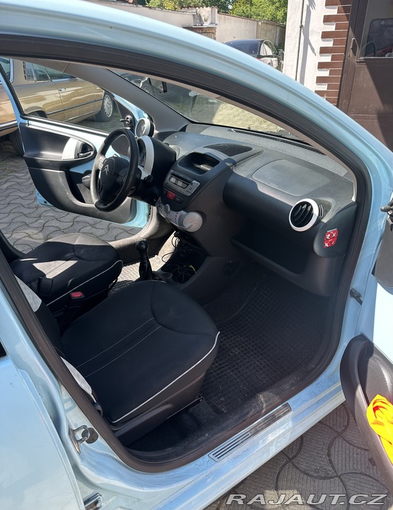 Citroën C1 1.0 50kW klima 5 dveří 2013