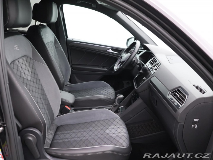 Volkswagen Tiguan 1,4 TSI PHEV 180kW R-Line 2022