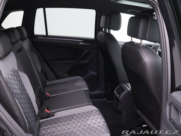 Volkswagen Tiguan 1,4 TSI PHEV 180kW R-Line 2022