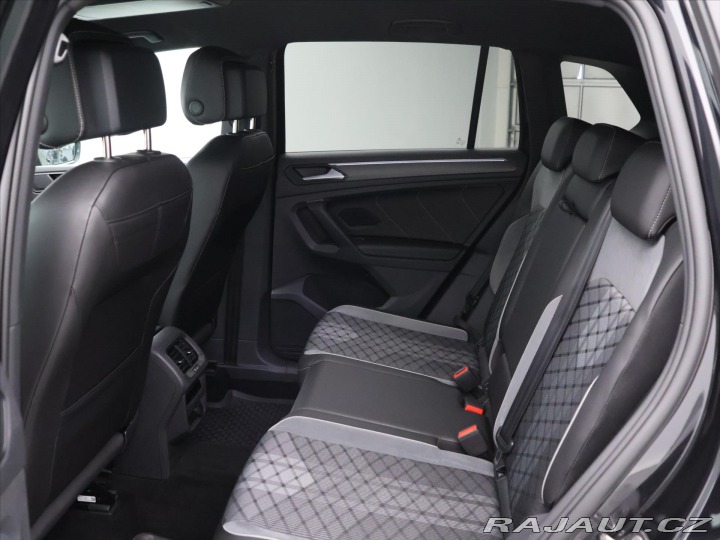 Volkswagen Tiguan 1,4 TSI PHEV 180kW R-Line 2022