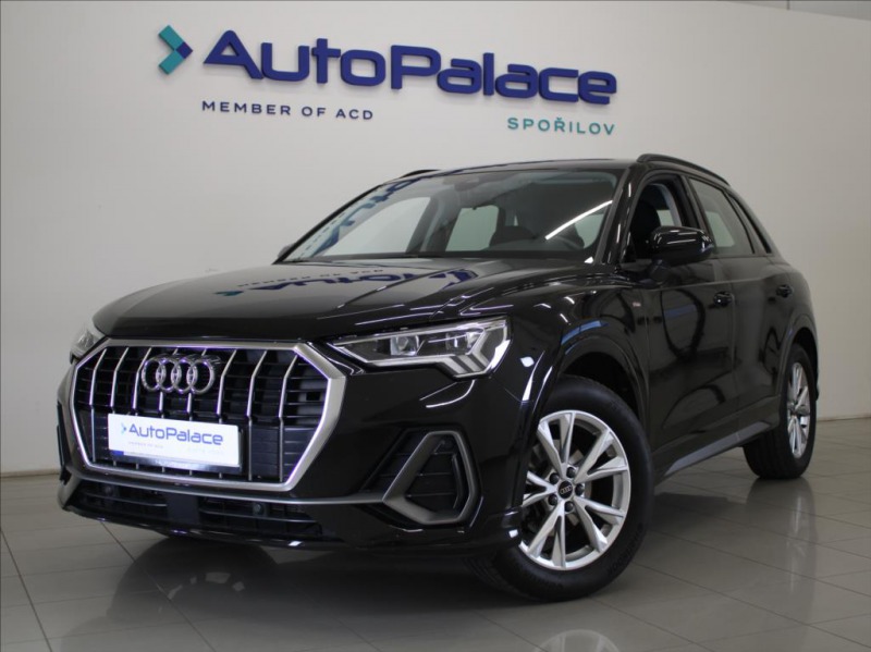 Audi Q3 2,0 TDi S-Line 54tkm. 1.m