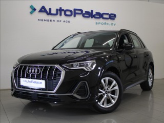 Audi Q3 2,0 TDi S-Line 54tkm. 1.m