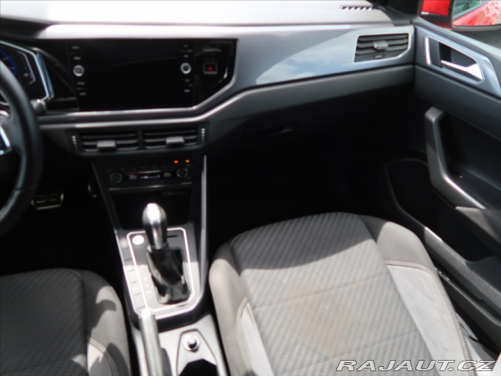 Volkswagen Polo 1,0 TSi DSG R-Line NAVI Č 2018