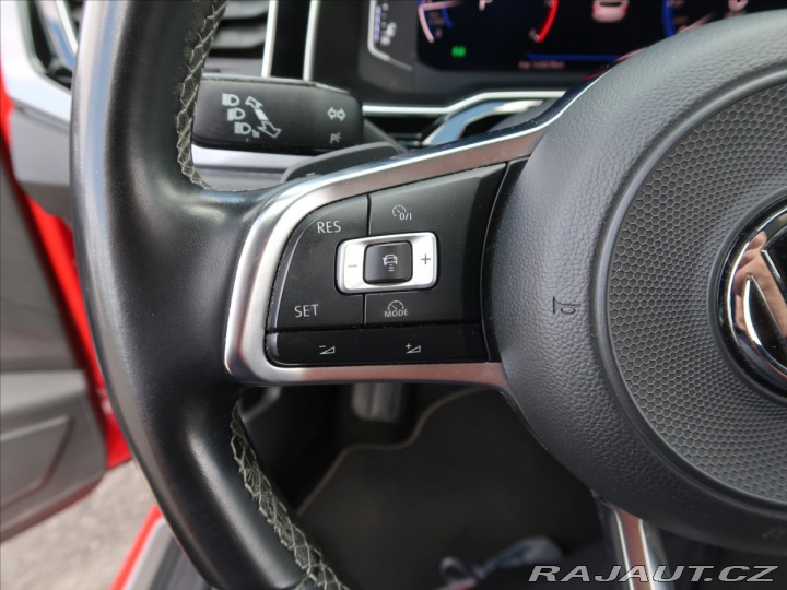 Volkswagen Polo 1,0 TSi DSG R-Line NAVI Č 2018