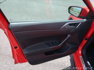 Volkswagen Polo 1,0 TSi DSG R-Line NAVI Č 2018