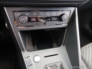 Volkswagen Polo 1,0 TSi DSG R-Line NAVI Č 2018