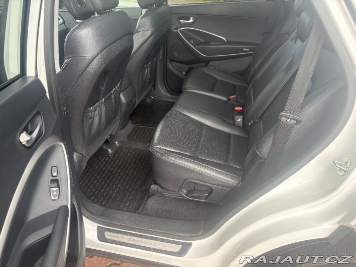 Hyundai Grand Santa Fe 2,2 CRDi 4x4 7míst tažn 2014
