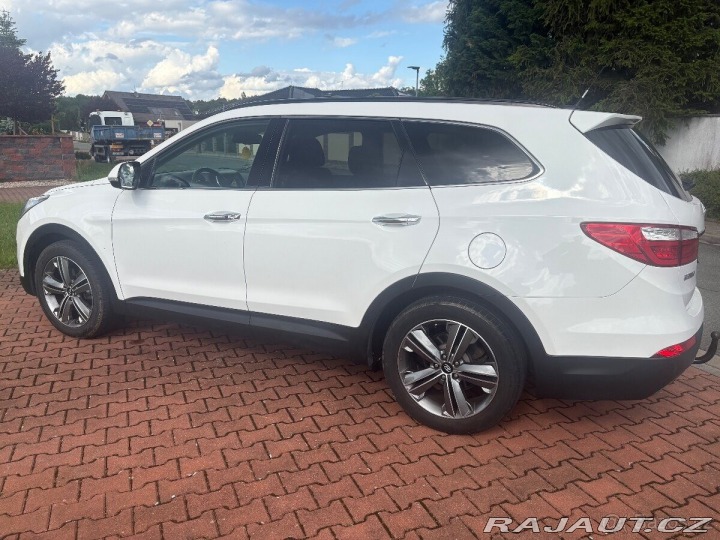 Hyundai Grand Santa Fe 2,2 CRDi 4x4 7míst tažn 2014
