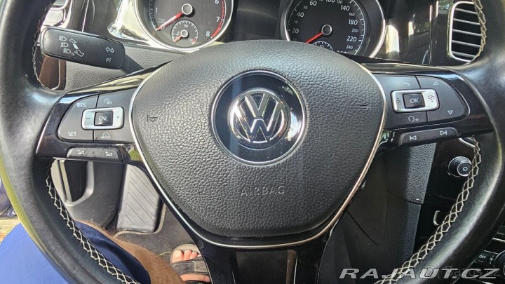 Volkswagen Golf 1,4 7 1800