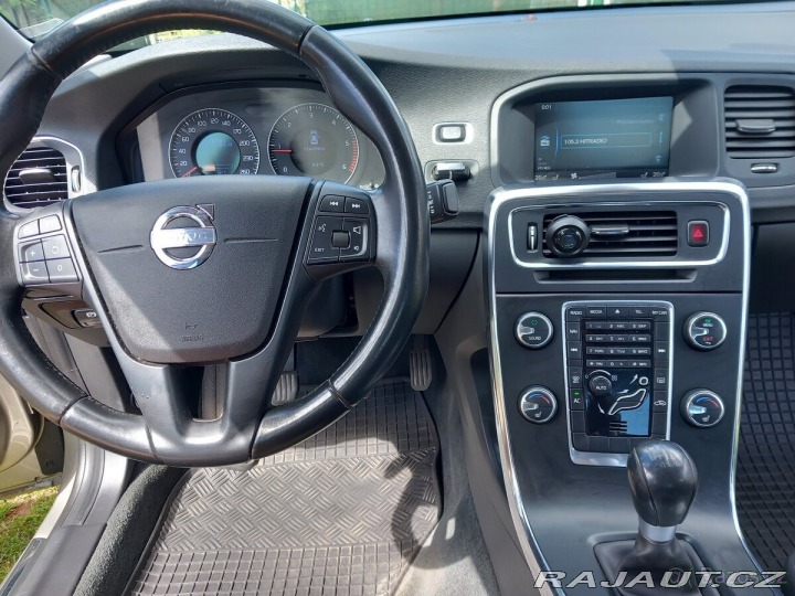 Volvo S60 D3 komplet po servisu 1800