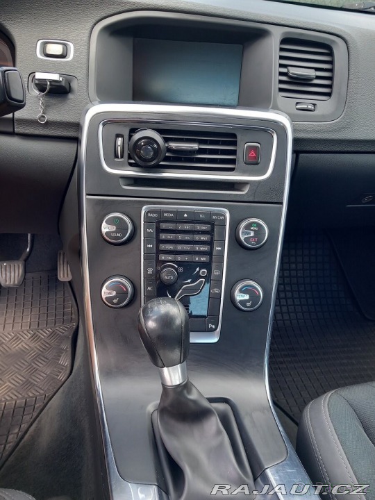 Volvo S60 D3 komplet po servisu 1800