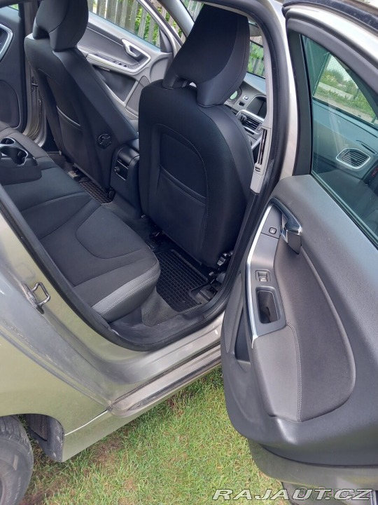 Volvo S60 D3 komplet po servisu 1800