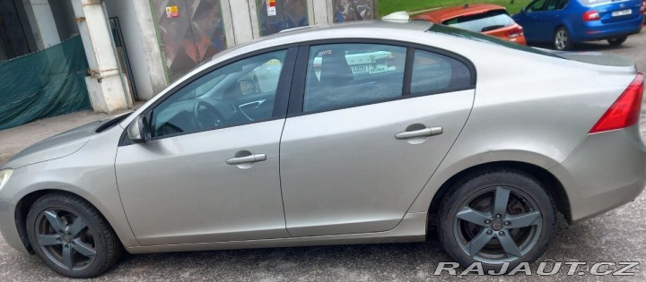 Volvo S60 D3 komplet po servisu 1800