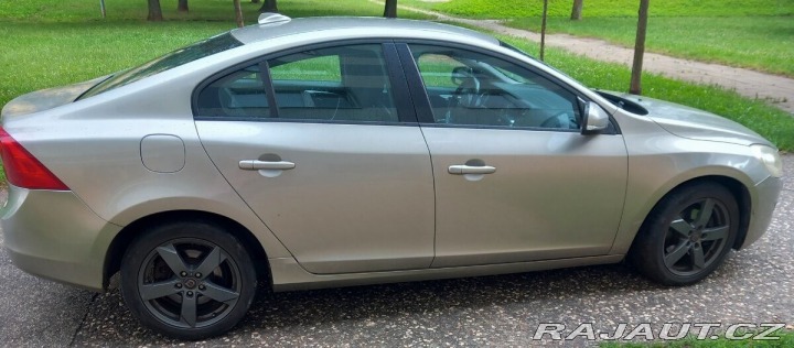 Volvo S60 D3 komplet po servisu 1800