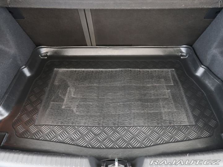 Hyundai i30 ,73kW,Manuál,CZ 2012