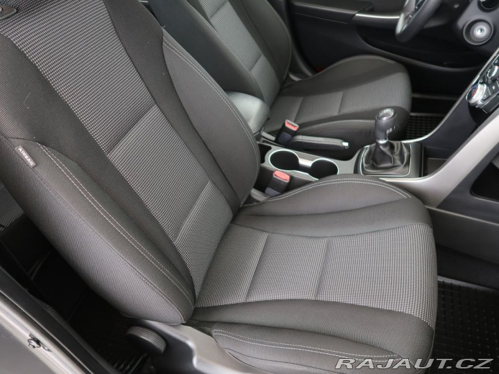Hyundai i30 ,73kW,Manuál,CZ 2012