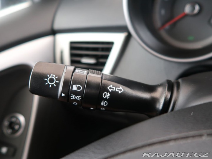 Hyundai i30 ,73kW,Manuál,CZ 2012